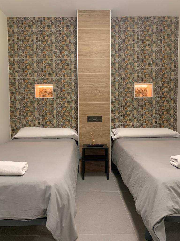 Hostal Acemar Marbella Exterior photo